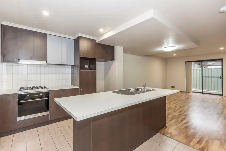 16/40 Hollins Bend, Madeley WA 6065