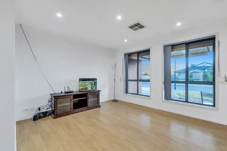 Fifth view of Homely house listing, 2 Hutton Avenue, Andrews Farm SA 5114