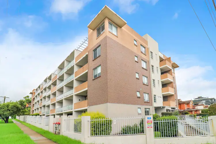 18/26 Clifton Street, Blacktown NSW 2148