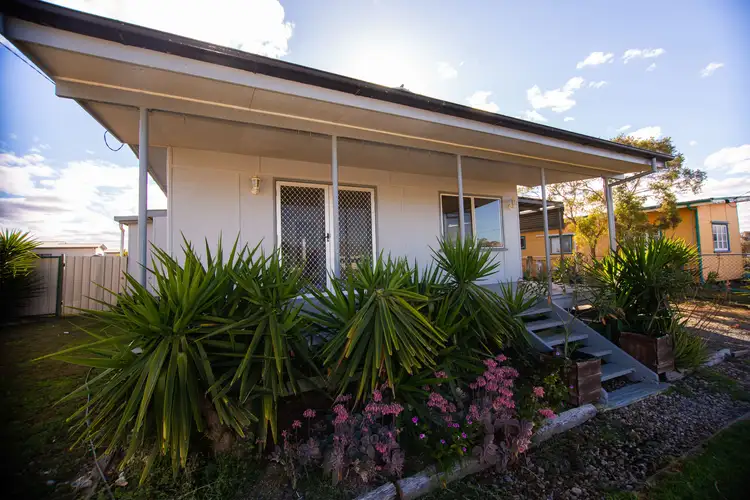 59 Feather Street, Roma QLD 4455