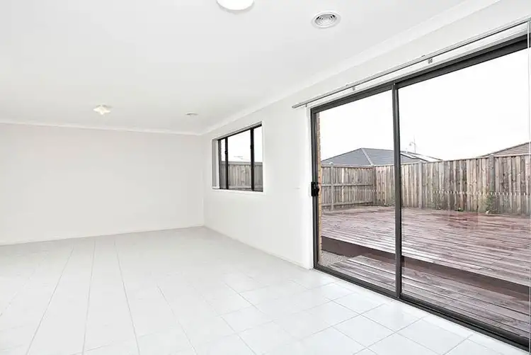 Fifth view of Homely house listing, 4 Vive Street, Tarneit VIC 3029