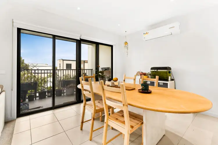 Fourth view of Homely townhouse listing, 23/17 Edgeware Close, Pakenham VIC 3810