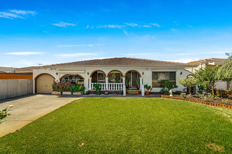 15 Grebe Street, Stirling WA 6021