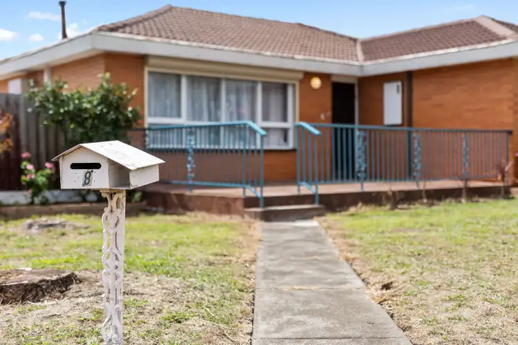 Second view of Homely house listing, 8 Kemp Avenue, Thomastown VIC 3074