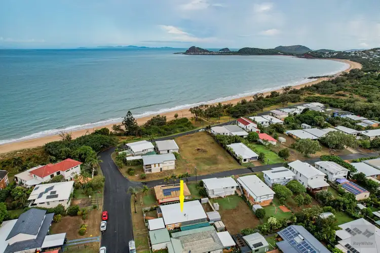 8 Ganter Street, Lammermoor QLD 4703