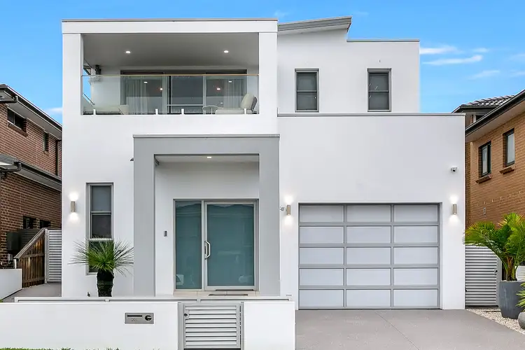 28 Jones Avenue, Potts Hill NSW 2143