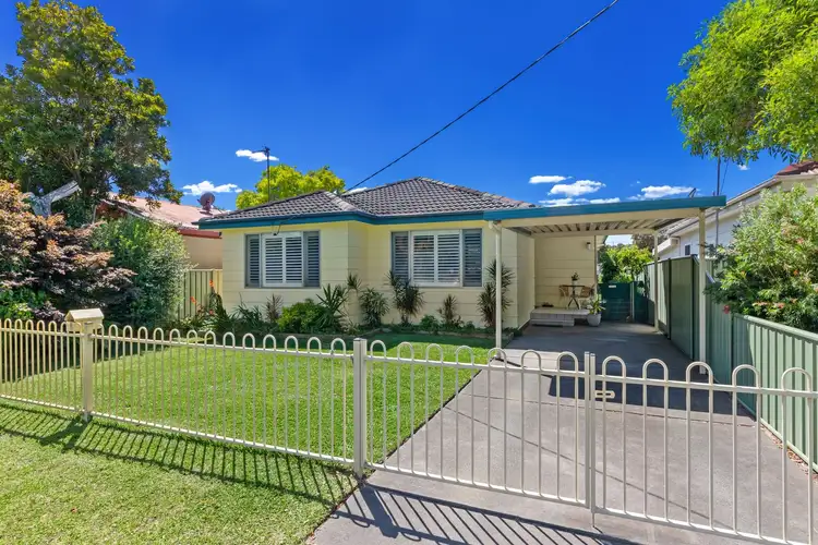 8 Fairview Street, Woy Woy NSW 2256
