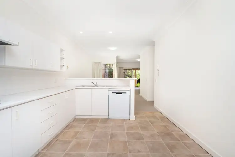 Fifth view of Homely villa listing, 4/131 Broadway, Nedlands WA 6009