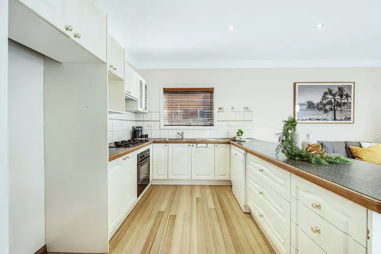 Fifth view of Homely house listing, 15 Savannah Place, Chadstone VIC 3148