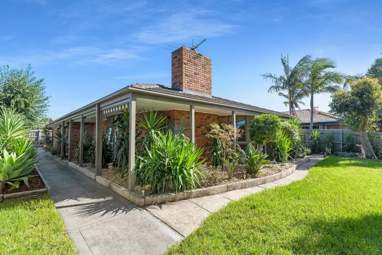 24 Carrington Crescent, Carrum Downs VIC 3201