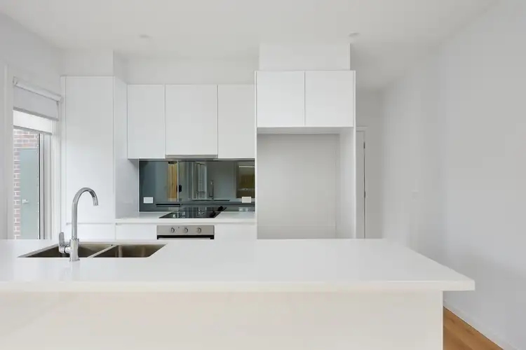 Fourth view of Homely unit listing, 3/33 Potton Avenue, Rosebud VIC 3939
