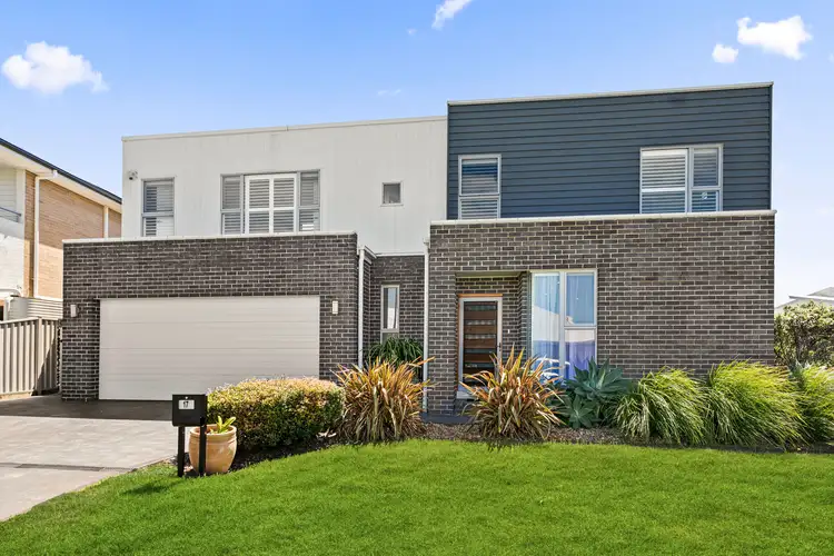 17 Sloop Avenue, Shell Cove NSW 2529