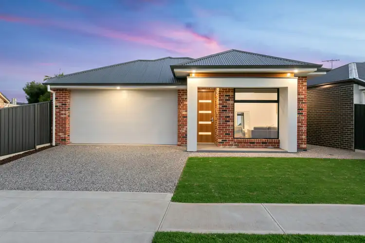 4 Flavel Street, Seaton SA 5023