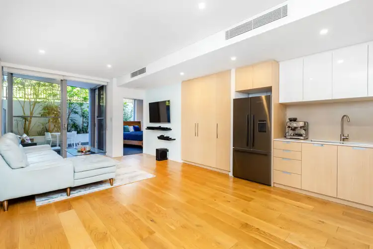29/2 Milyarm Rise, Swanbourne WA 6010