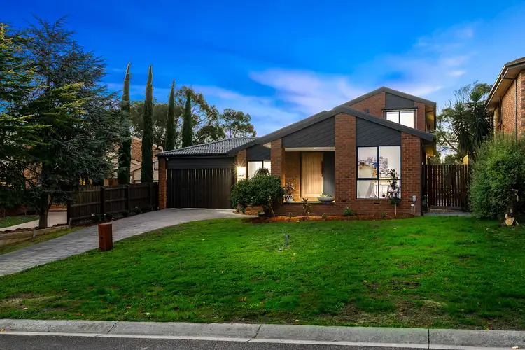 42 Pioneer Close, Vermont South VIC 3133