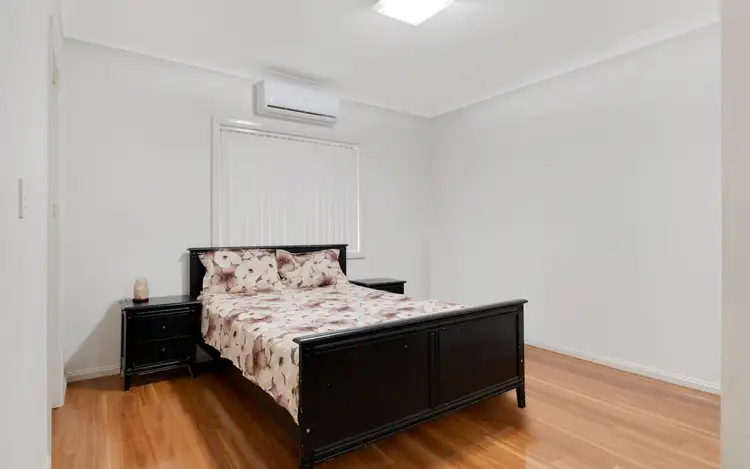 Sixth view of Homely villa listing, 6/17 Guernsey Avenue, Minto NSW 2566