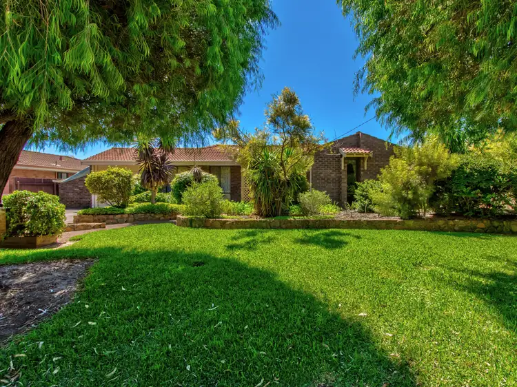 4 Casserley Road, Rockingham WA 6168