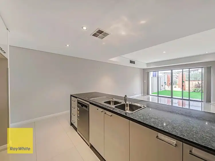 Seventh view of Homely townhouse listing, 5 Pratt Lane, Clarkson WA 6030