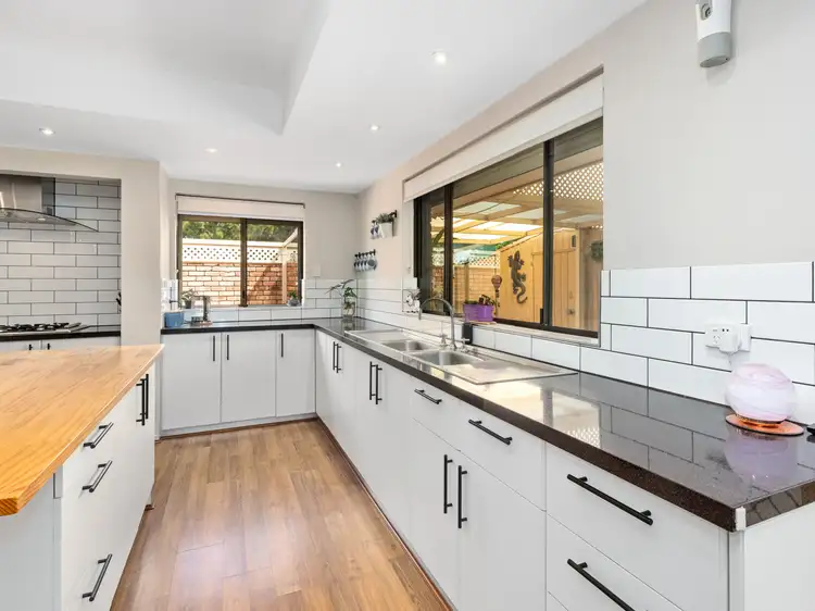 Seventh view of Homely house listing, 19 Empire Way, Thornlie WA 6108
