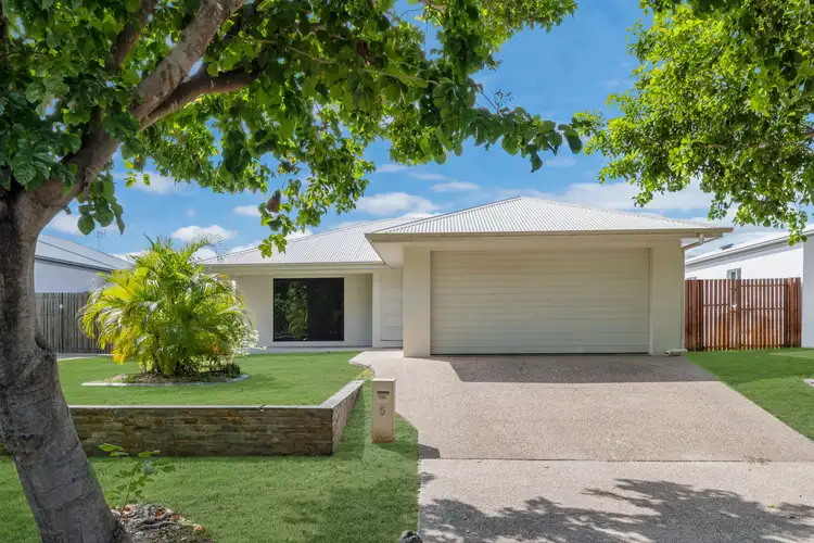 5 Sanctum Boulevard, Mount Low QLD 4818