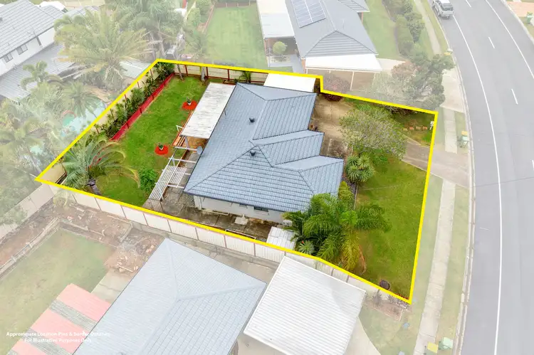 Second view of Homely house listing, 32 Brentwood Drive, Daisy Hill QLD 4127