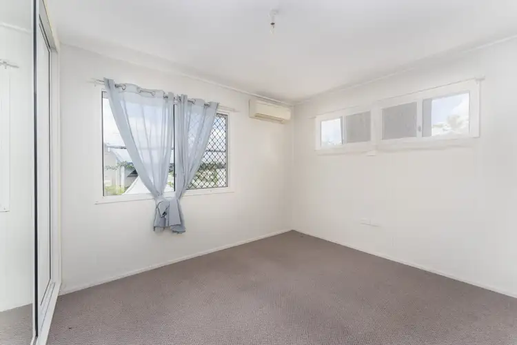 Sixth view of Homely house listing, 5 Zircon Avenue, Emerald QLD 4720