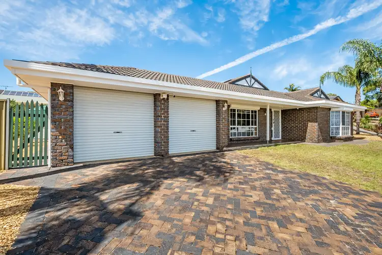 30 Gully Drive, Gulfview Heights SA 5096