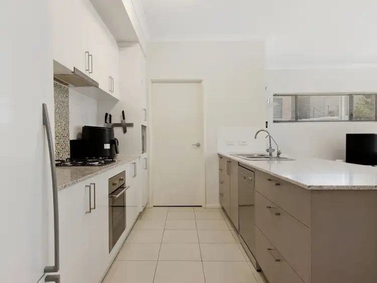 Fourth view of Homely house listing, 20/2 Louvre Way, Baldivis WA 6171