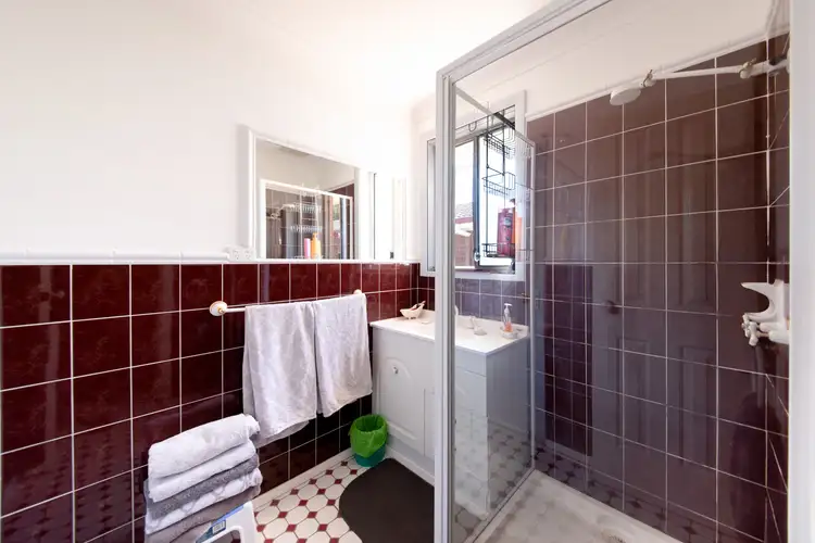 Fifth view of Homely unit listing, 2/470 Ainslie Avenue, Lavington NSW 2641