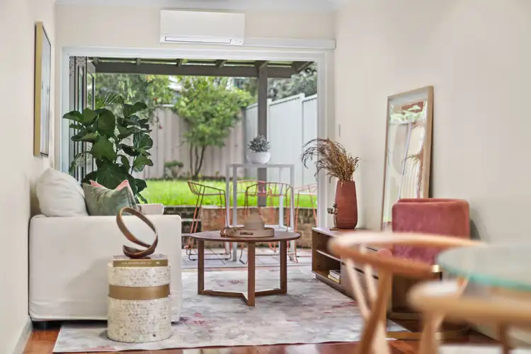 7 Lackey Street, St Peters NSW 2044