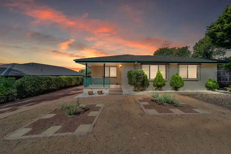 16 Elizabeth Crescent, Macquarie ACT 2614