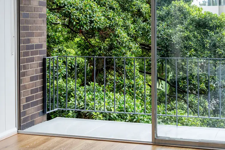 Third view of Homely studio listing, 39/68 Roslyn Gardens, Elizabeth Bay NSW 2011