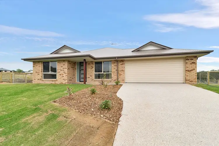 17 Rosella Gardens Drive, Meringandan West QLD 4352