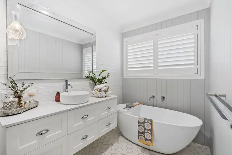 Fifth view of Homely house listing, 4 Deborah Avenue, Benowa Waters QLD 4217