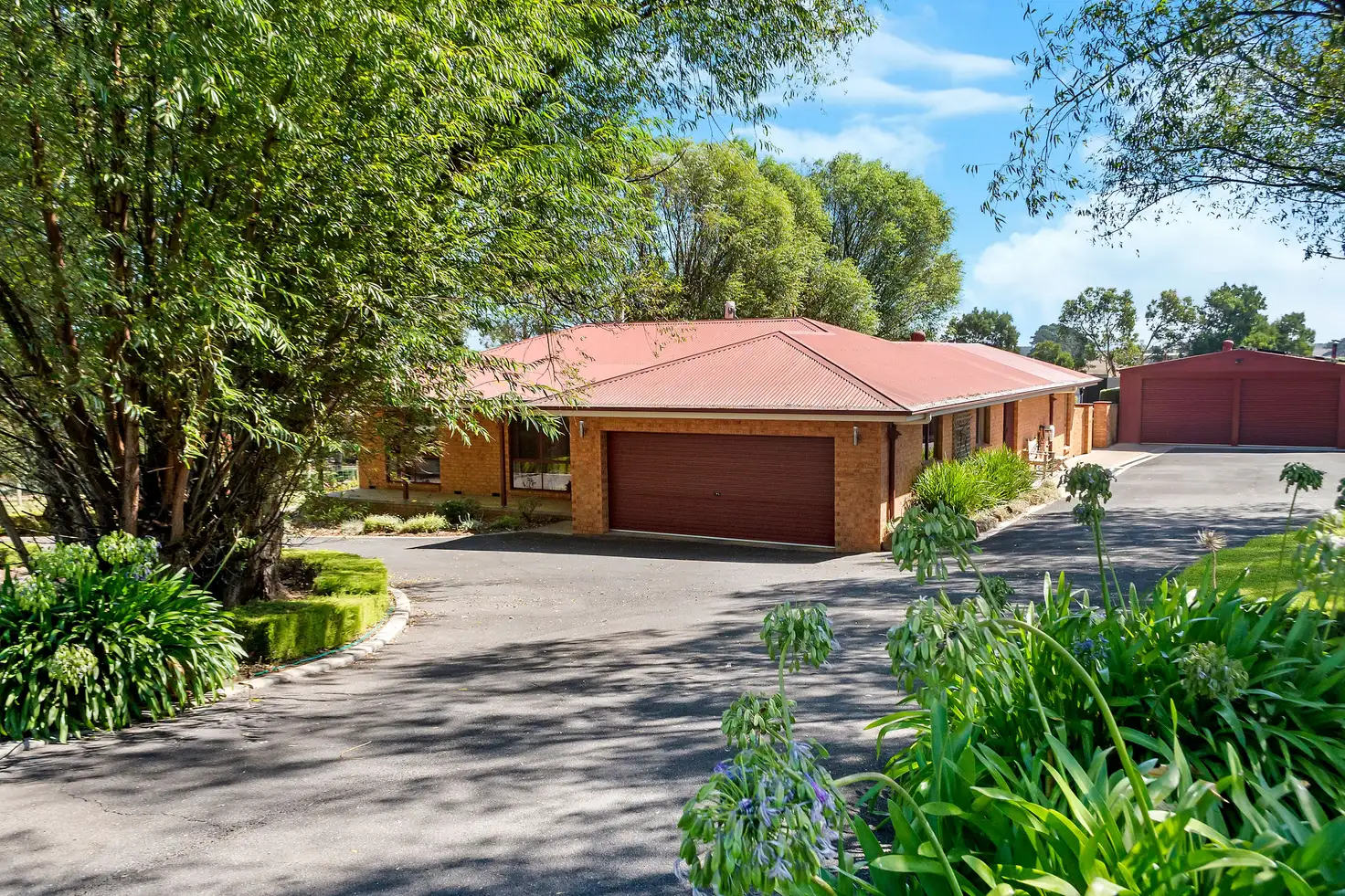 Main view of Homely house listing, 18 Kiaman Close, Bushfield VIC 3281