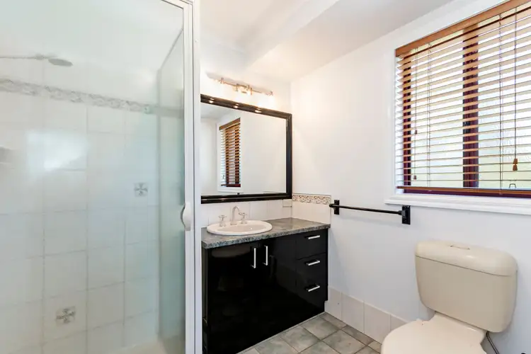 Sixth view of Homely house listing, 18 Kiaman Close, Bushfield VIC 3281