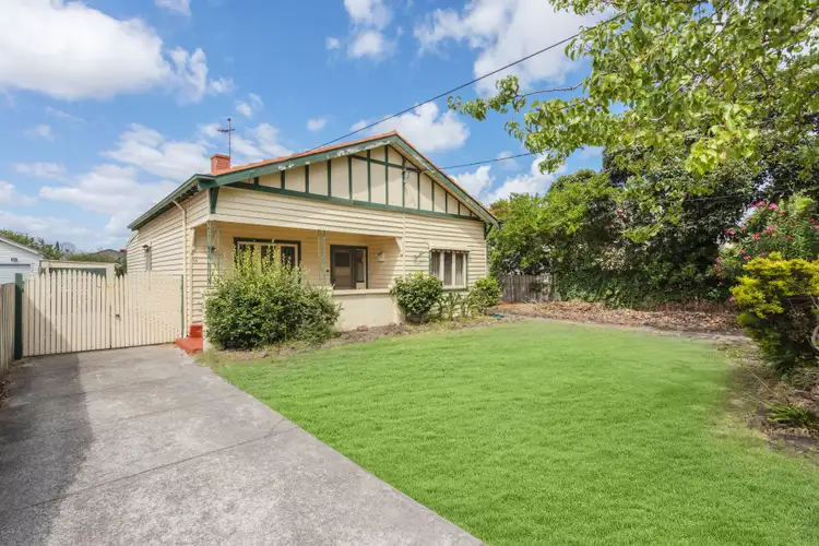 14 Dalston Road, Hughesdale VIC 3166