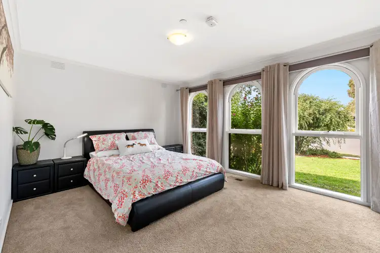 Fifth view of Homely house listing, 3 Hallmark Close, Mill Park VIC 3082