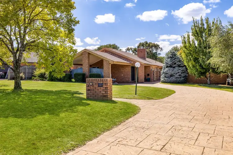 22 Harvest Close, Romsey VIC 3434