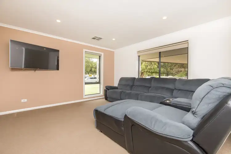 Fifth view of Homely house listing, 253 Walnut Avenue, Mildura VIC 3500