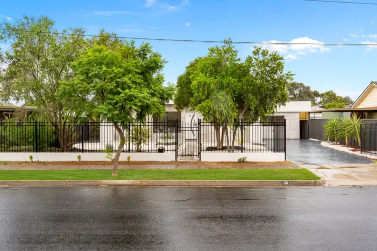 15 Barnes Crescent, Parafield Gardens SA 5107