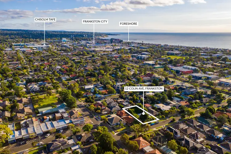 12 Colin Avenue, Frankston VIC 3199