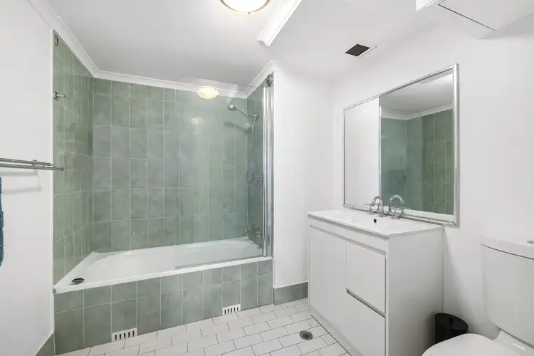 Fifth view of Homely apartment listing, 201/2 Springfield Avenue, Potts Point NSW 2011