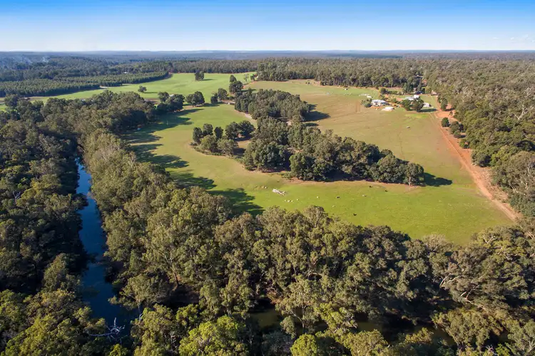 11 Rodda Road, Nannup WA 6275