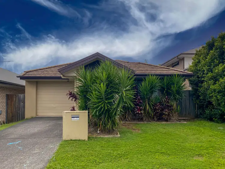 5 Dickson Crescent, North Lakes QLD 4509