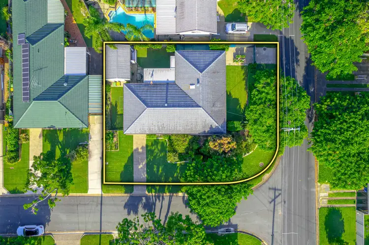 1 Joanna Street, Clontarf QLD 4019
