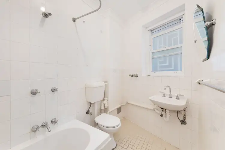 Fourth view of Homely apartment listing, 8/3 Ward Avenue, Potts Point NSW 2011