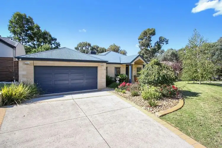 Second view of Homely house listing, 5 Service Court, West Wodonga VIC 3690