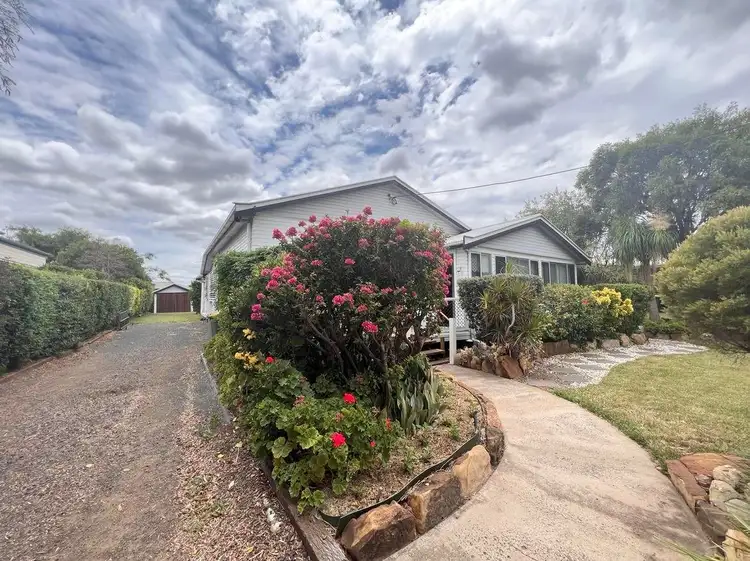 80 Pratten Street, Dalby QLD 4405