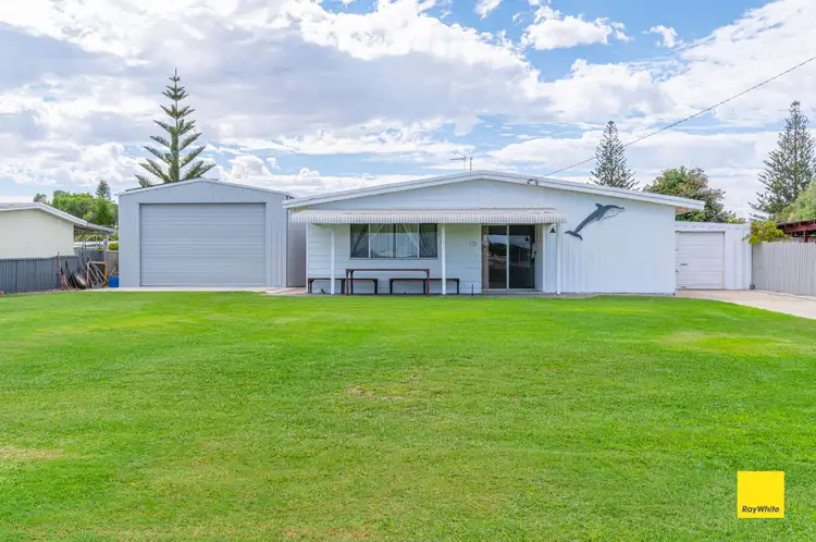 13 Wedge Avenue, Lancelin WA 6044